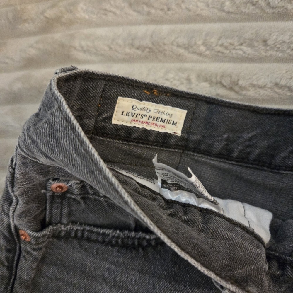 Levi's 501 Original Shorts Size 27 W27 Black Jean Frayed Cutoff Button Fly - Picture 3 of 12